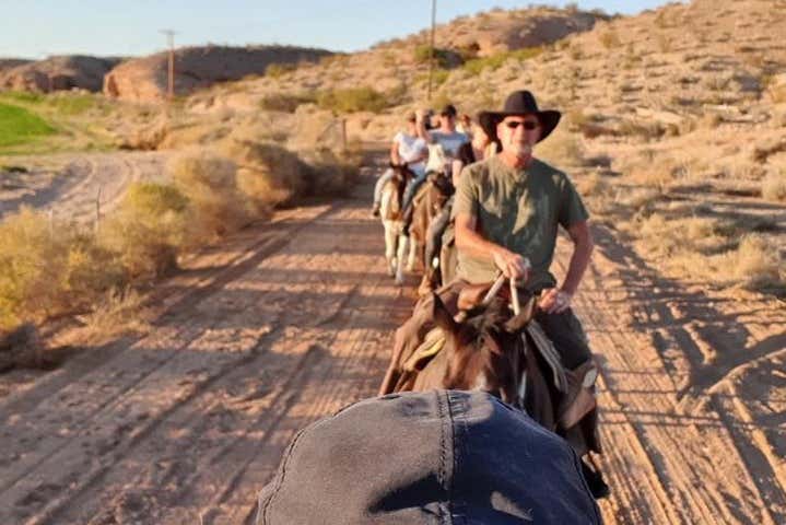 A cavallo nel deserto di Las Vegas