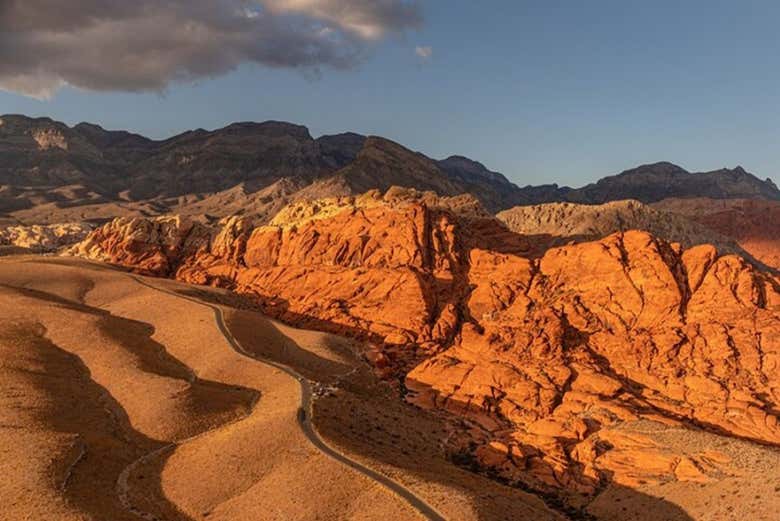 Vista panoramica di Red Rock Canyon al tramonto