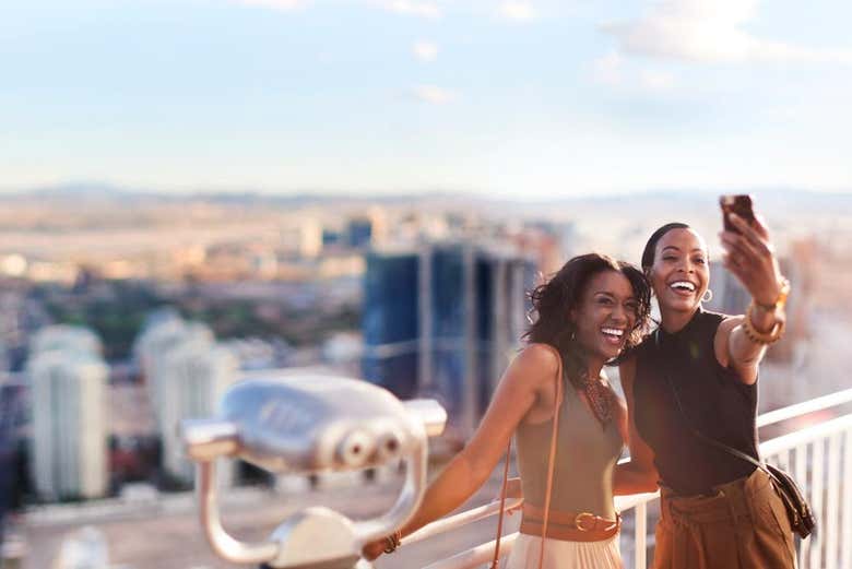 Selfie sulla terrazza di The Strat Observation Deck