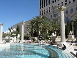 Caesars Palace, piscina