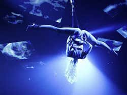Spettacolo nel Light Nightclub